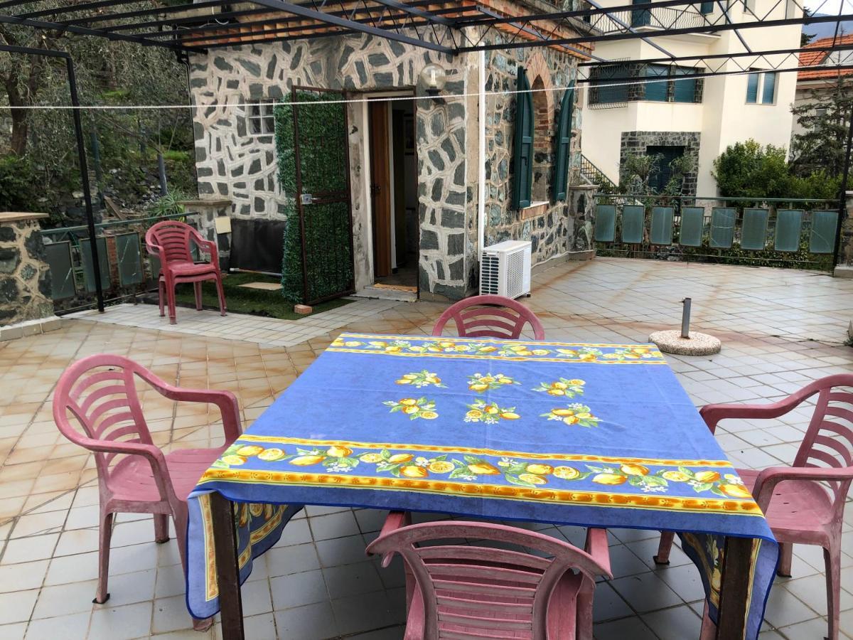 Appartamento Al Castelletto レヴァント エクステリア 写真